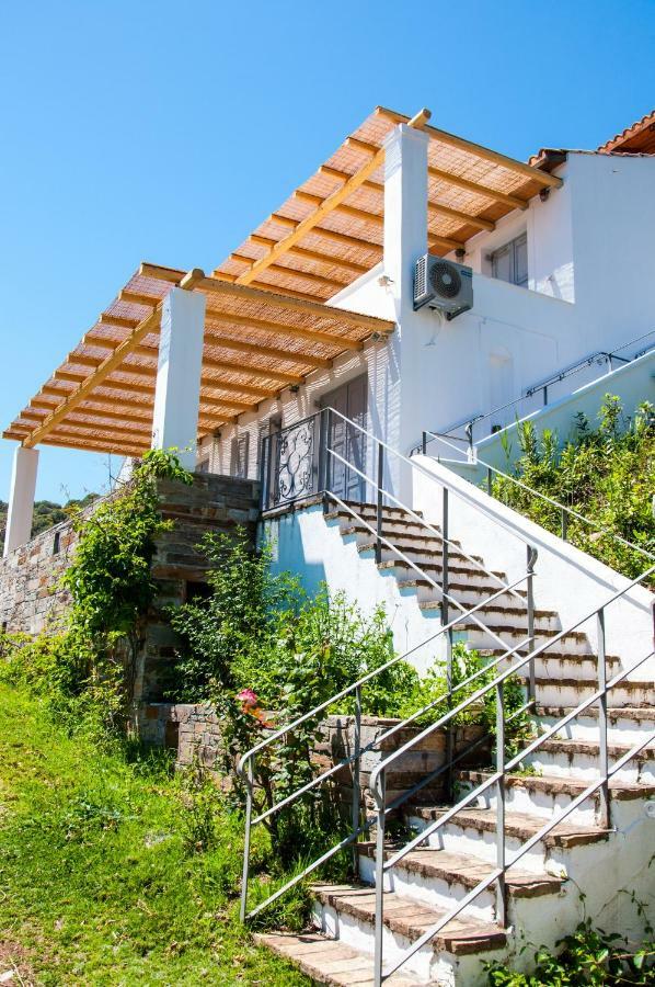 Villa Von Sophia Petriaí Exteriör bild